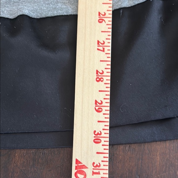 One Clothing Cream and Gray Fitted Tunic Cap Sleeve Top - Picture 7 of 8